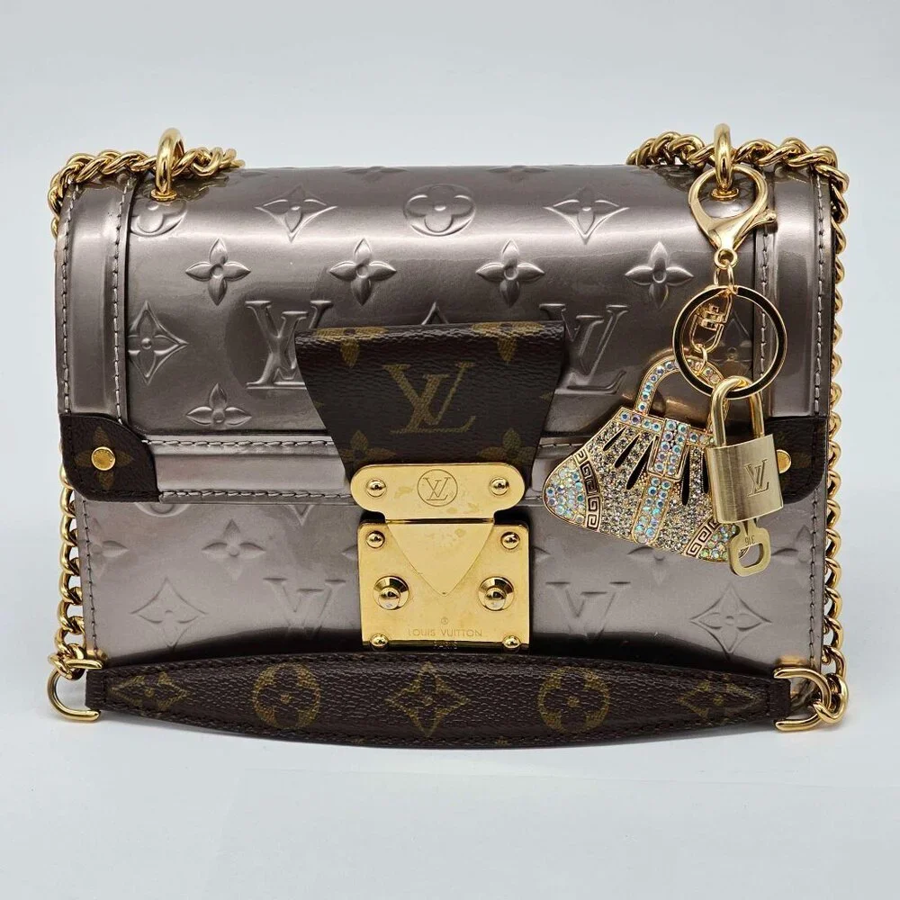 Louis Vuitton Authentic Gold Lock 🔒 Unbranded Keychain Charm for Bags - Picture 3 of 8